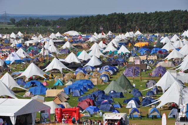 10 Banks That Support Summer Camps During Business Seasonality